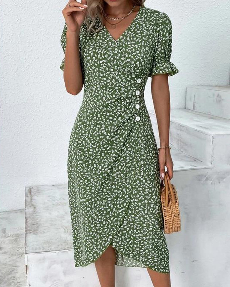 Valenzora - Chic wrap midi dress with floral pattern and button detail | Elegant dress with V-neck and floral print