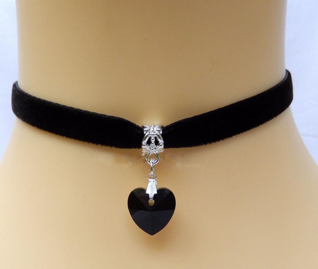 Valenzora | Nicechoker choker for women