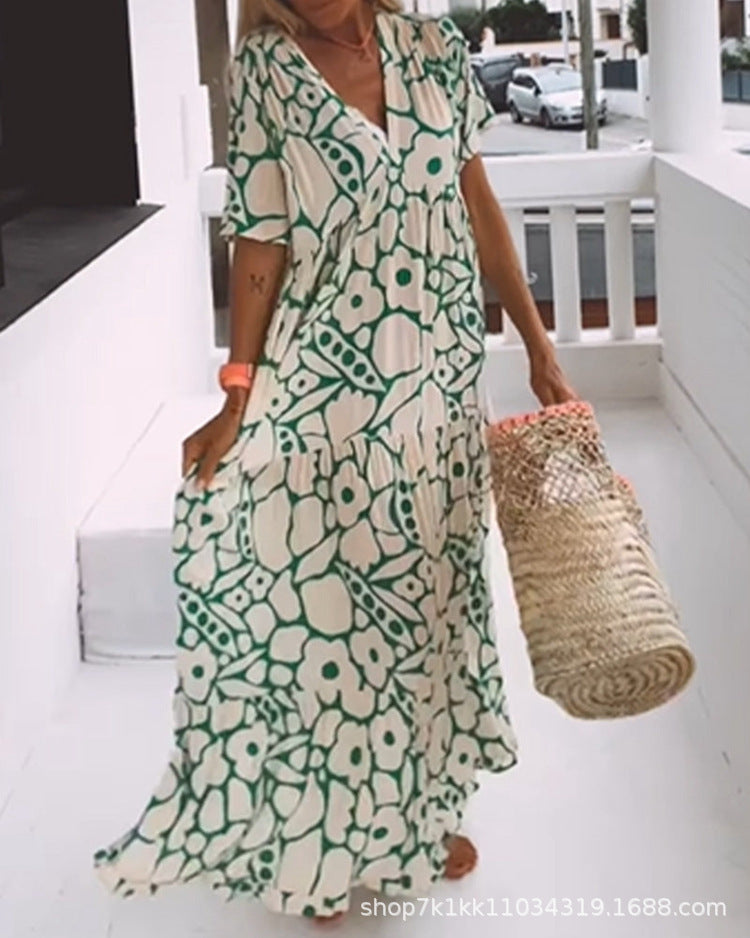 Valenzora | Loose, slimming floral dress in plus sizes