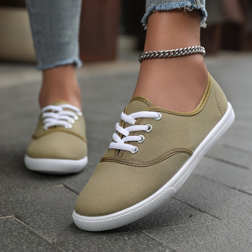 Valenzora | Bequeme Low-Top Canvas-Sneaker in Weiß