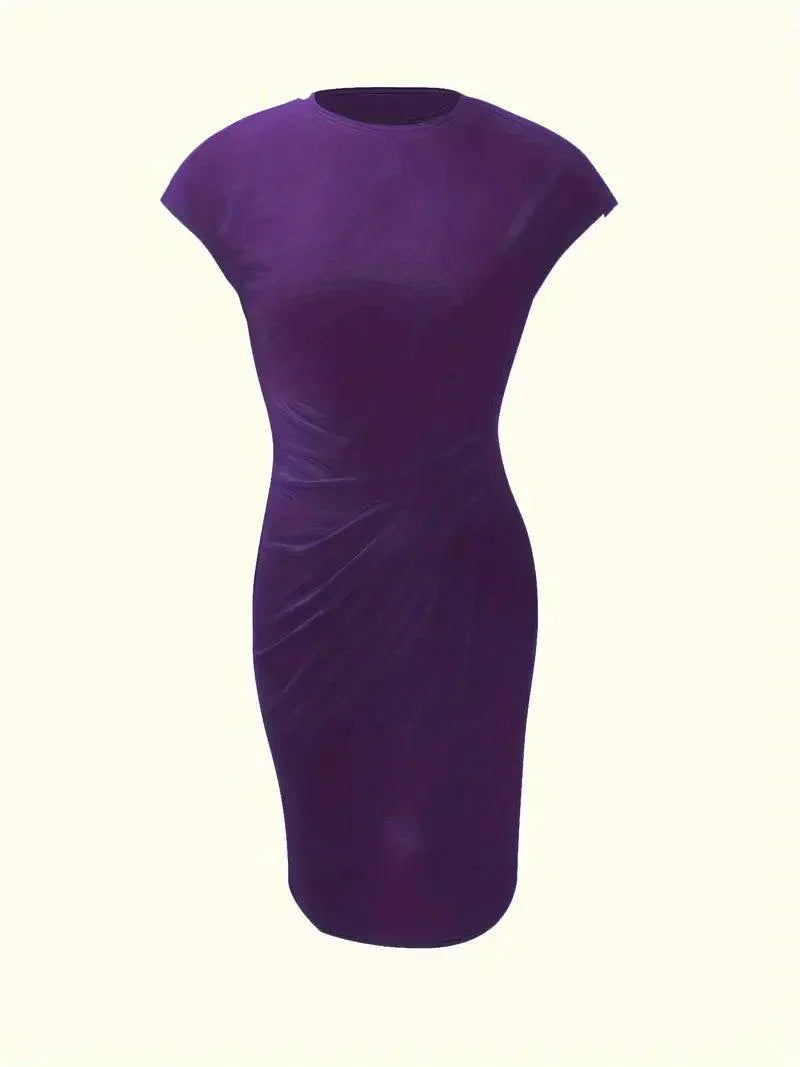 Valenzora | Stylish slim dress with round neckline
