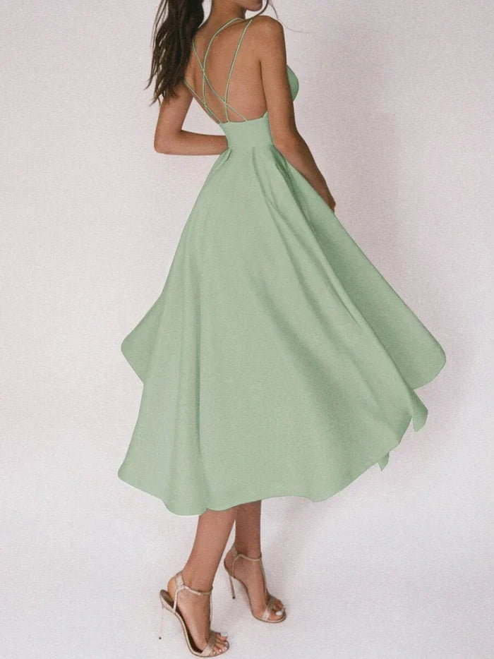 Valenzora | Flared dress with V-neck