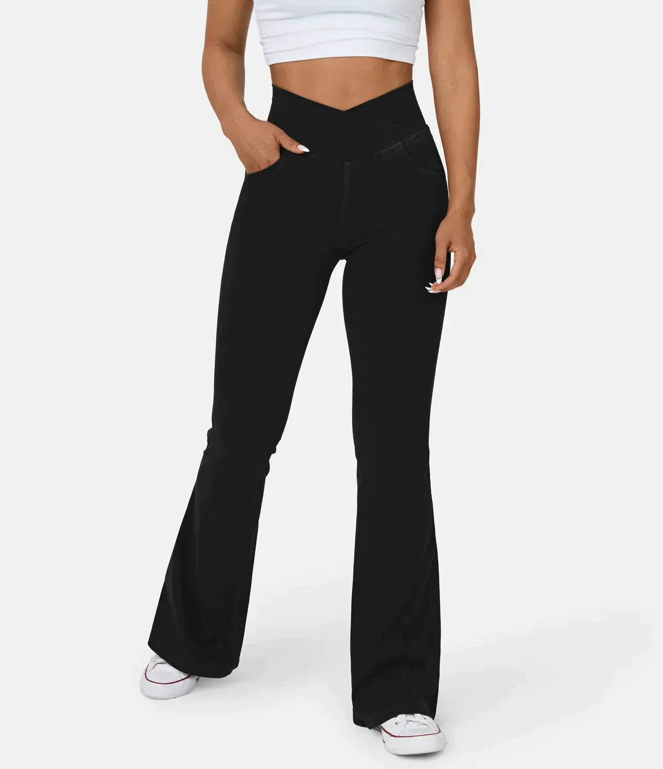 Crossover jeans with a high waist