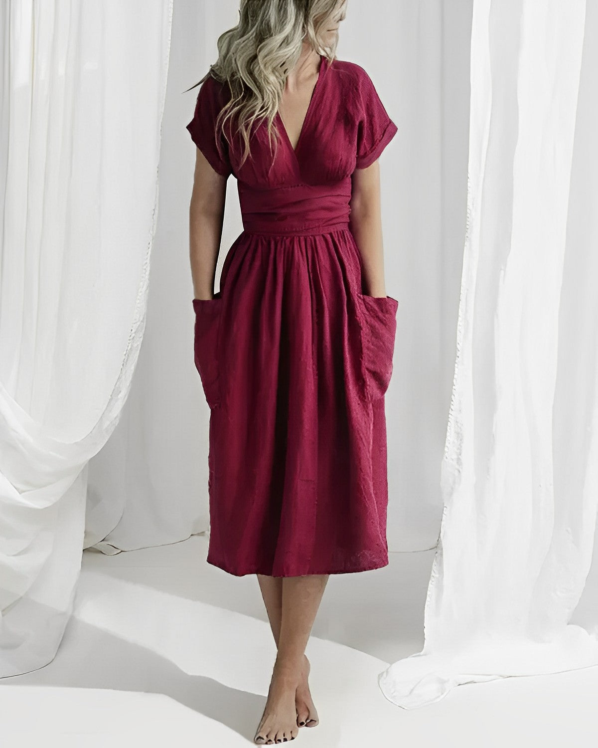 Valenzora - Knit dress with lacing and pockets