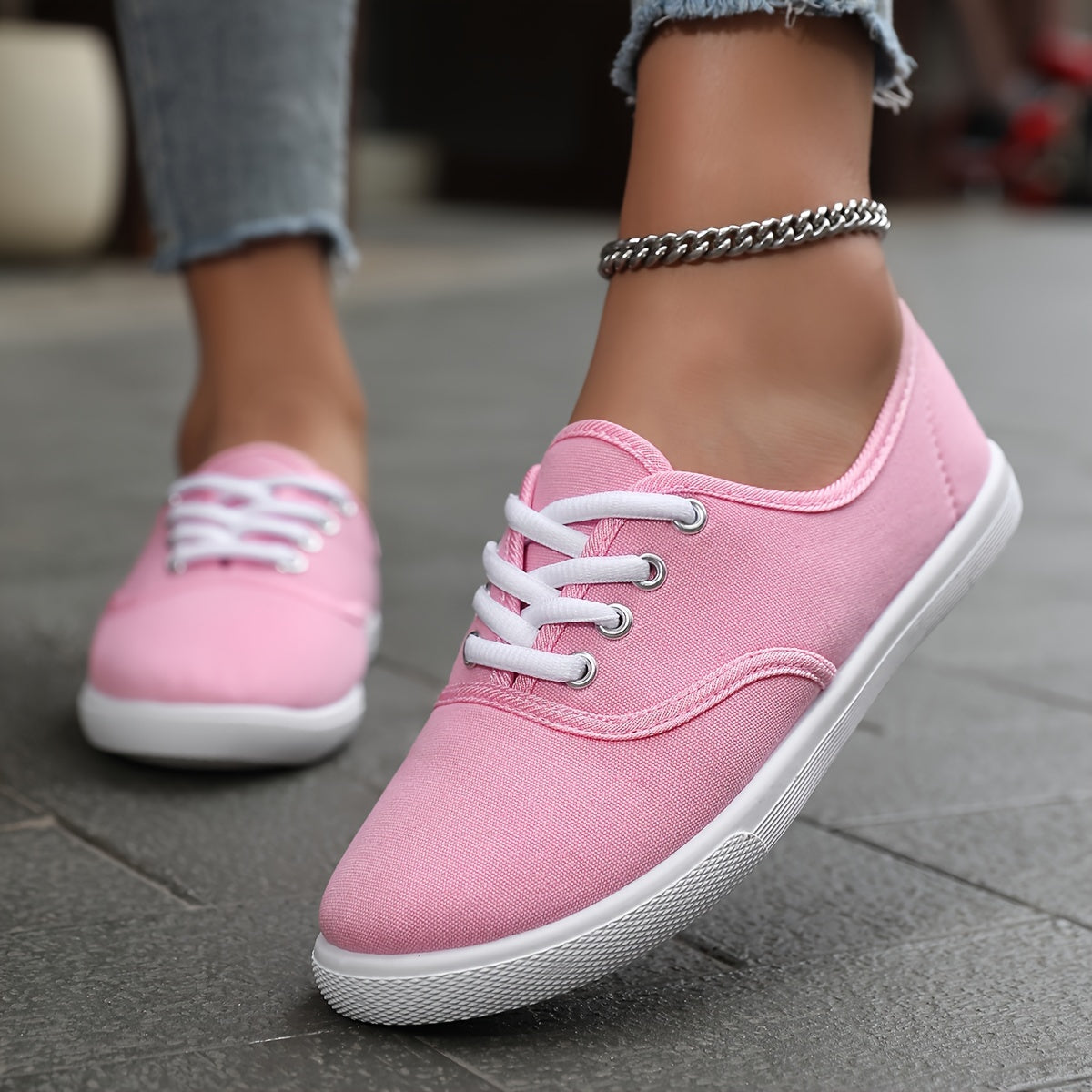 Valenzora | Bequeme Low-Top Canvas-Sneaker in Weiß