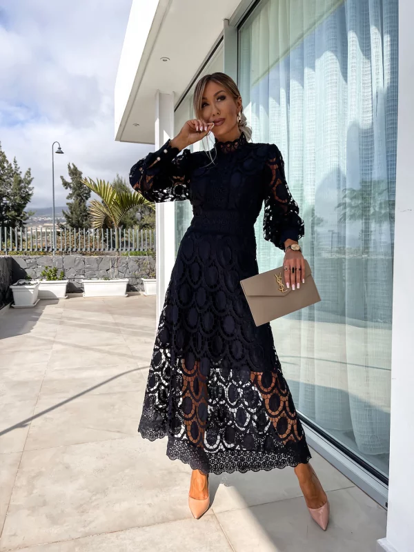 Shaleen | Elegance in Lace