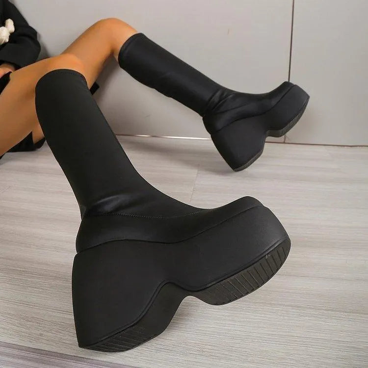 Valenzora | Chelsea boot with elastic wedge heel made of leather