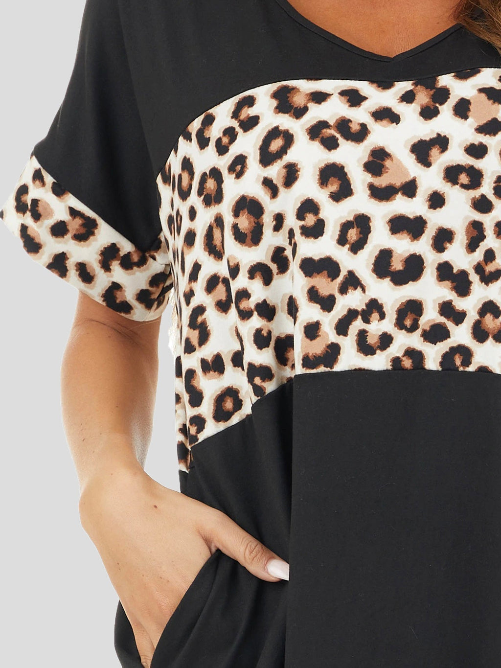Valenzora | Women's Crew Neck Leopard Panel Dress with Pocket, Casual Dress