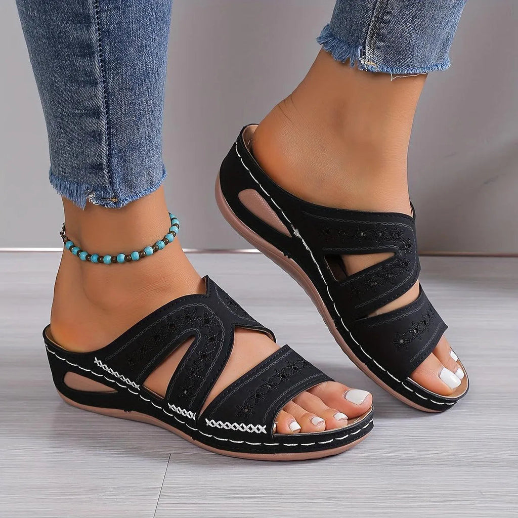Valenzora | Comfortable Summer Sandals with Solid Sole - Perfect for Warm Days
