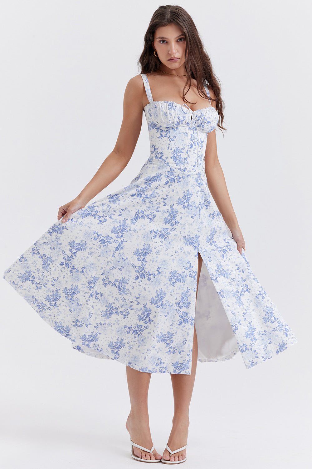 Valenzora schulterfreies Kleid für Damen mit französischem Flair und verführerischem Hüftschlitz