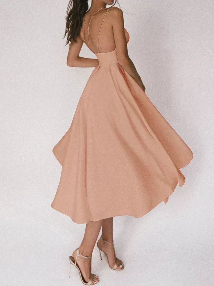 Valenzora | Flared dress with V-neck