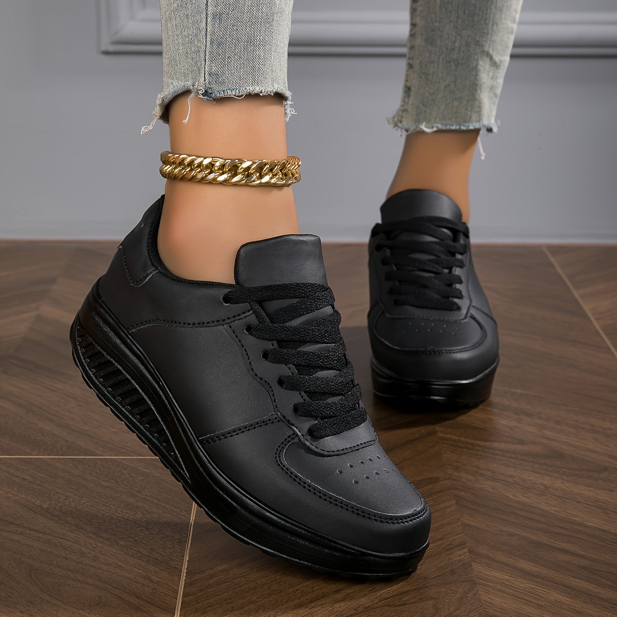 Valenzora | Comfortable non-slip hiking ankle boots