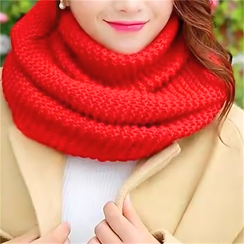 Valenzora | infinity scarf - warm women's winter accessory