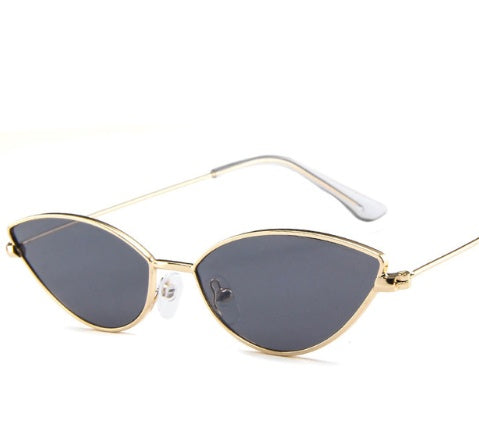 Valenzora | Retro Cat Eye Sunglasses Made of Premium Vegan Leather