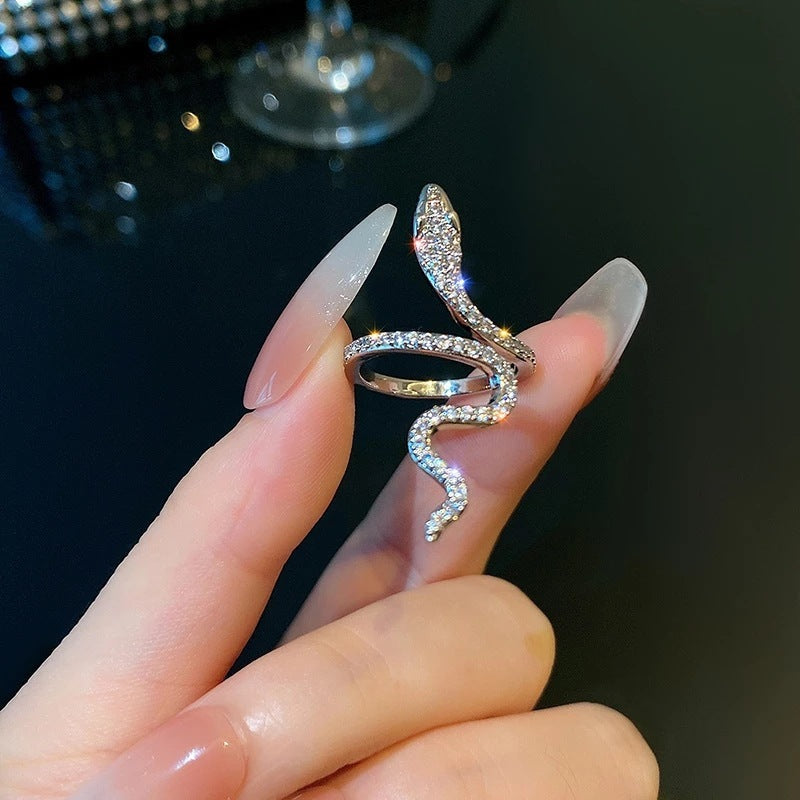 Valenzora | Adjustable snake ring made of cubic zirconia