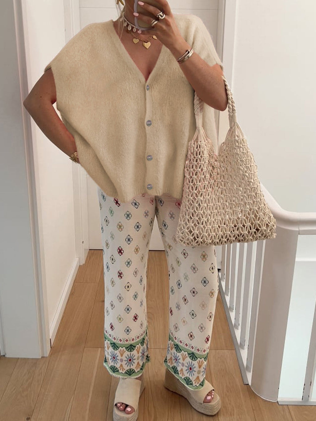 Valenzora | Kurzärmeliger Cardigan mit V-Ausschnitt