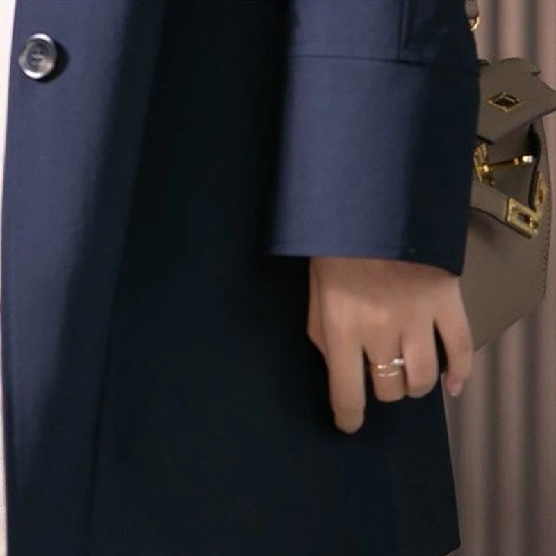 Valenzora | Classic women's trench coat, simply tied, tailored women's coat
