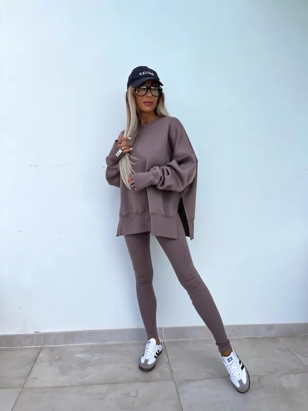 Valenzora - Casual and Comfortable Oversized Sweatshirt