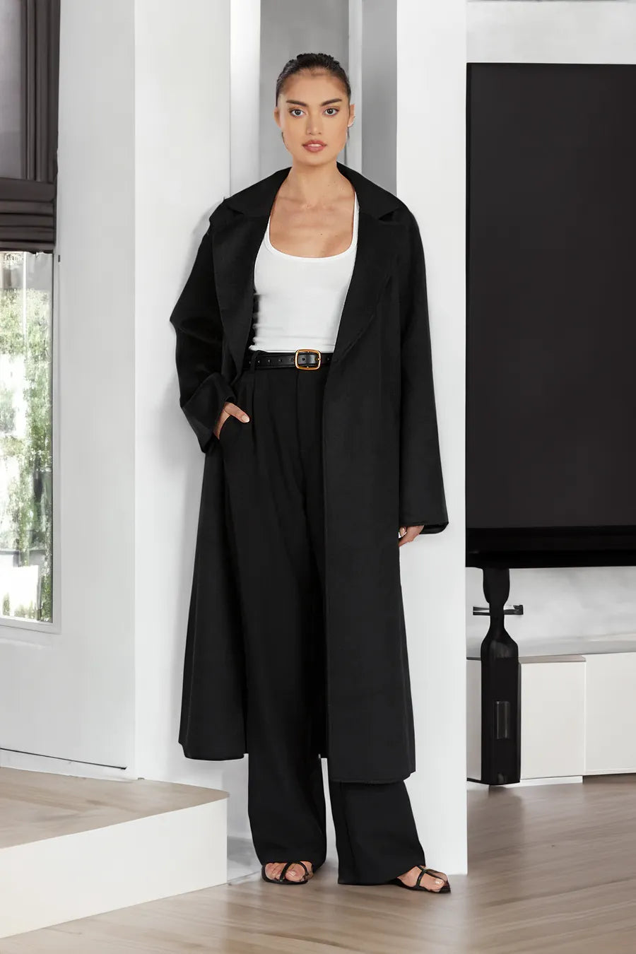 Valenzora Trench Coat | Stylish long women's trench coat in an oversized style