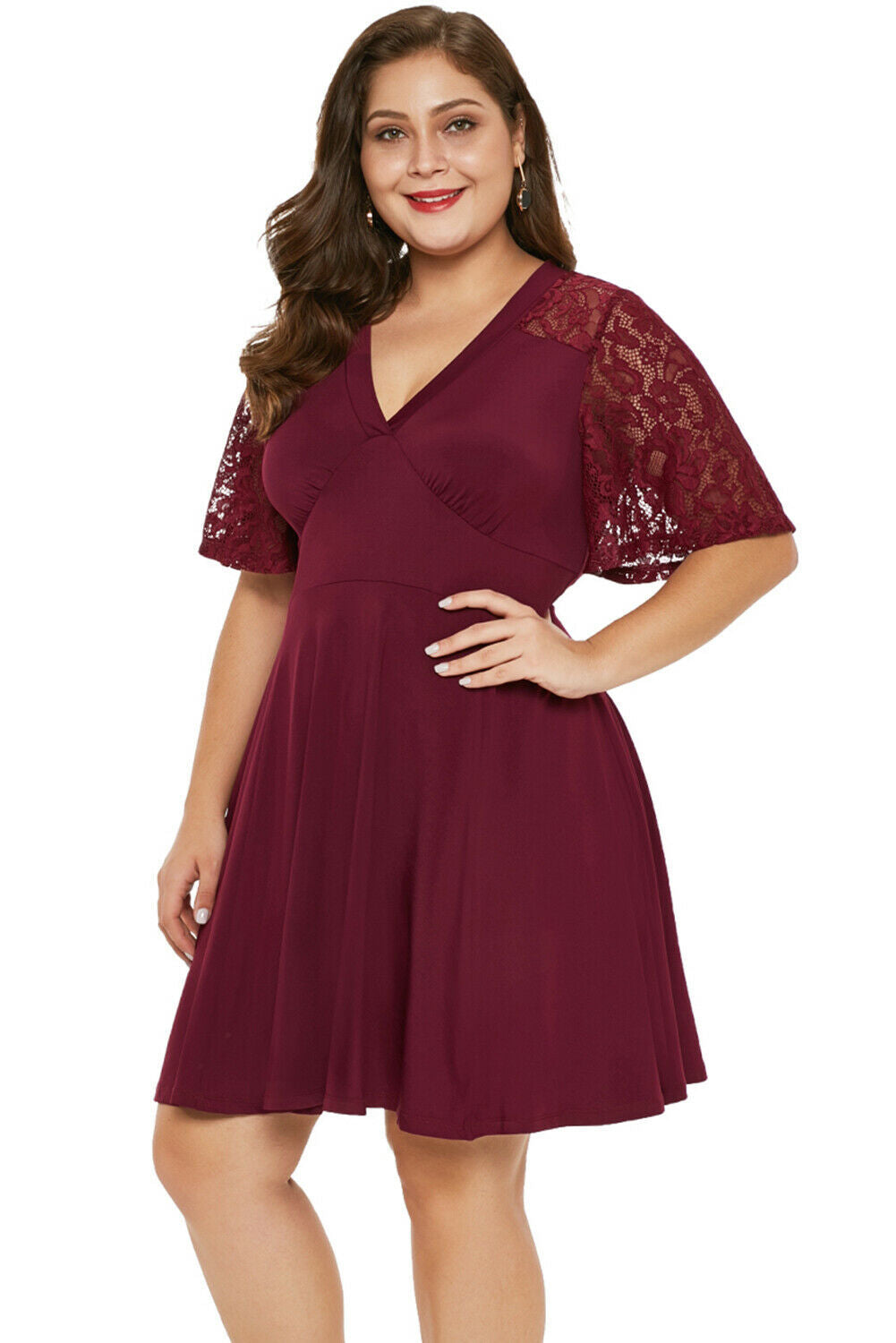 Valenzora Ausgehöhltes Spitzenkleid
