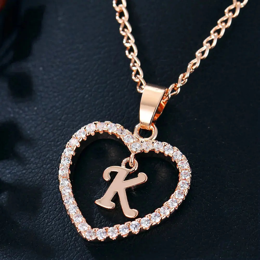 Valenzora | Buchstabe Zirkon Herz Halskette Anhänger Schmuck