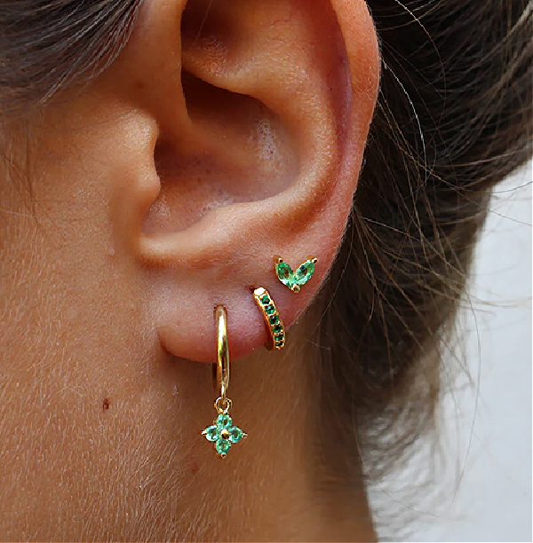Valenzora | Sophisticated Earrings Set for Women