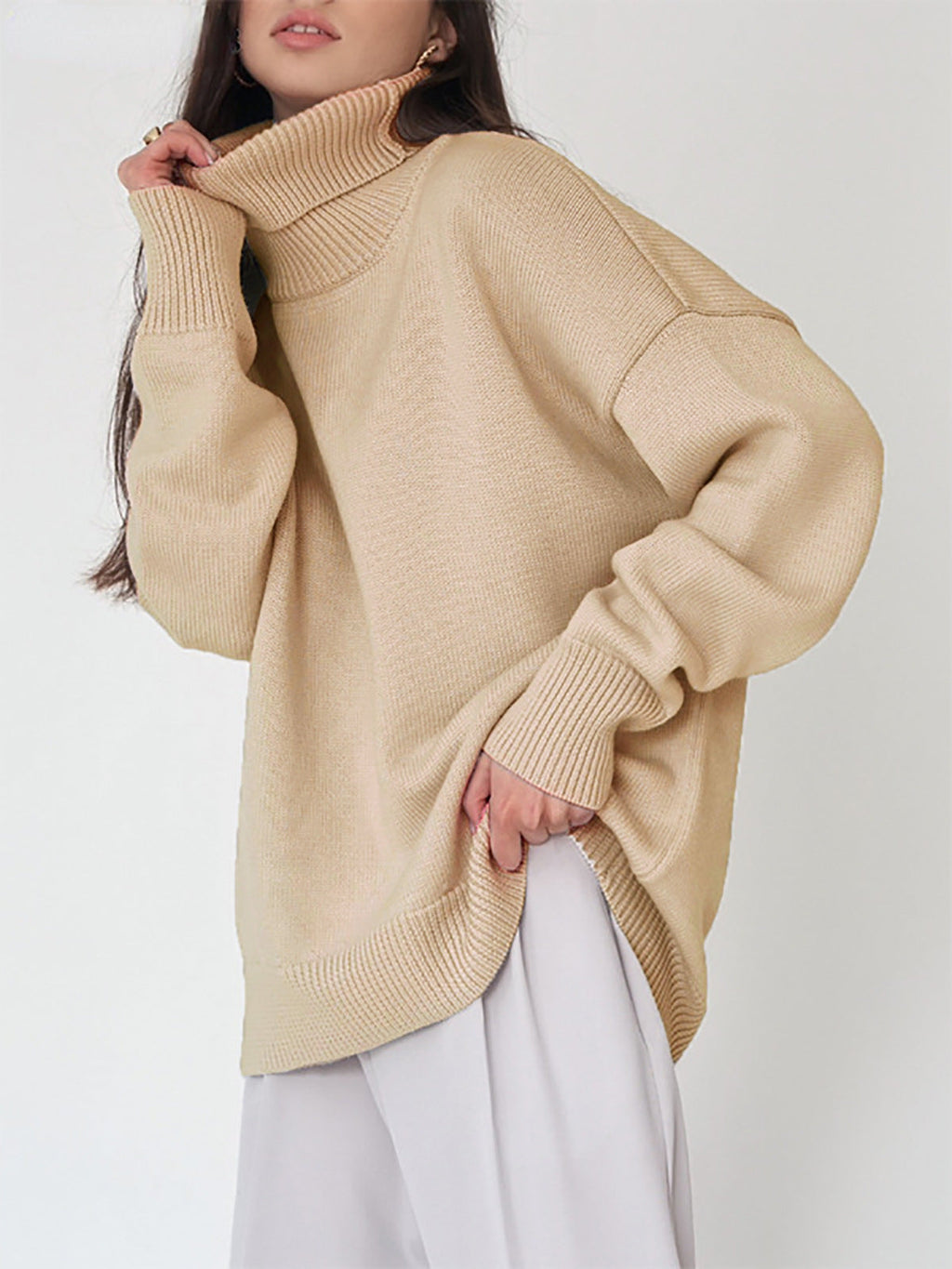 Valenzora - Winter roll-neck sweater with a relaxed fit
