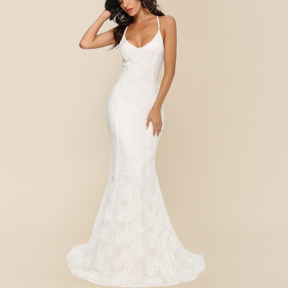 Elegantes Damenabendkleid mit zarter Spitzeneinlage und verführerischem Rückenausschnitt, Größe Valenzora