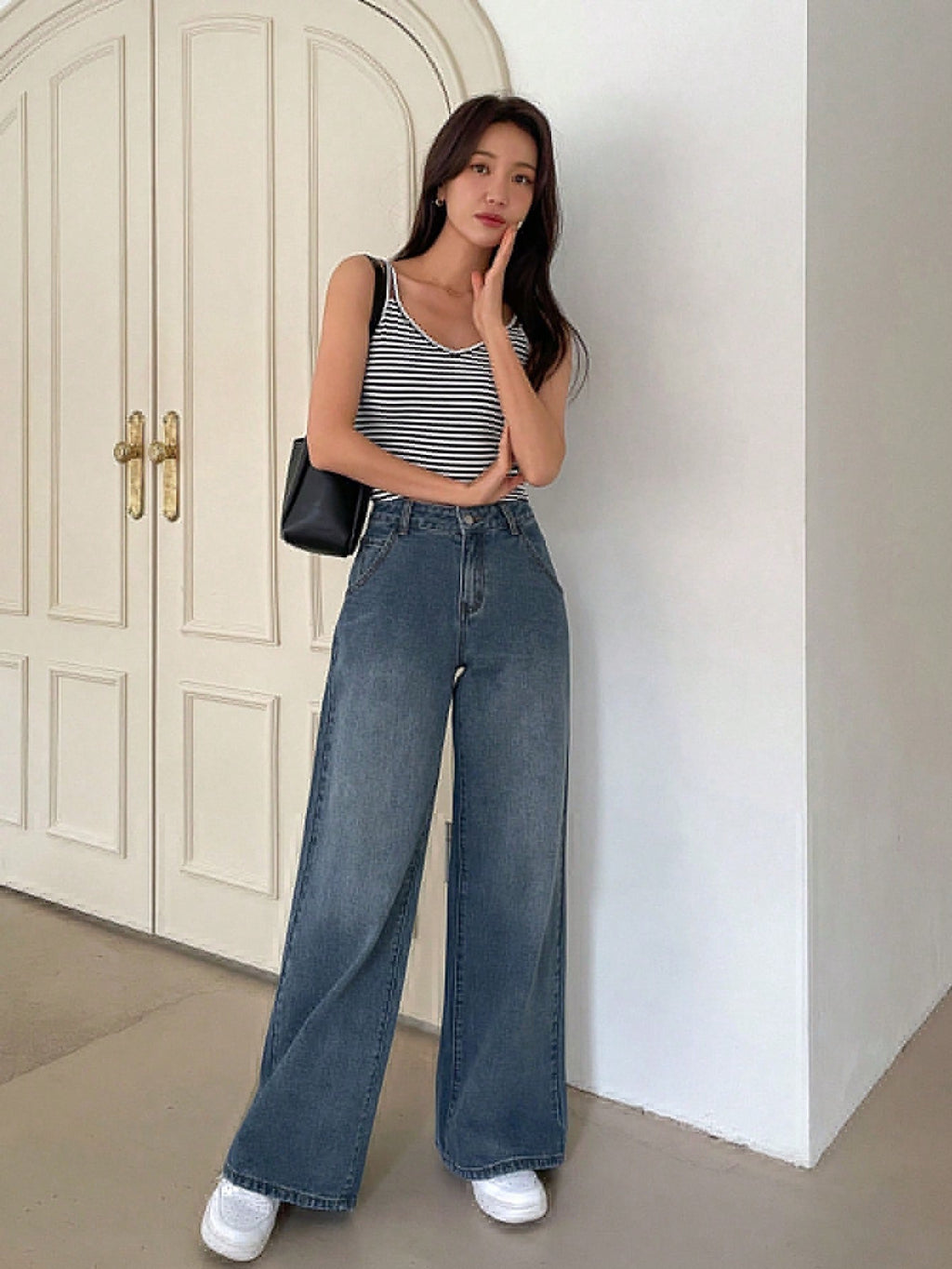 Valenzora | Figurschmeichelnde High-Waist-Jeans mit weitem Bein