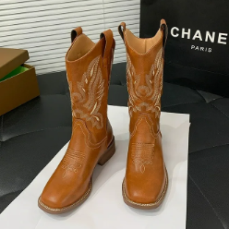 Valenzora | Western style boots for women with pointed toe and block heel, cowboy boots for women