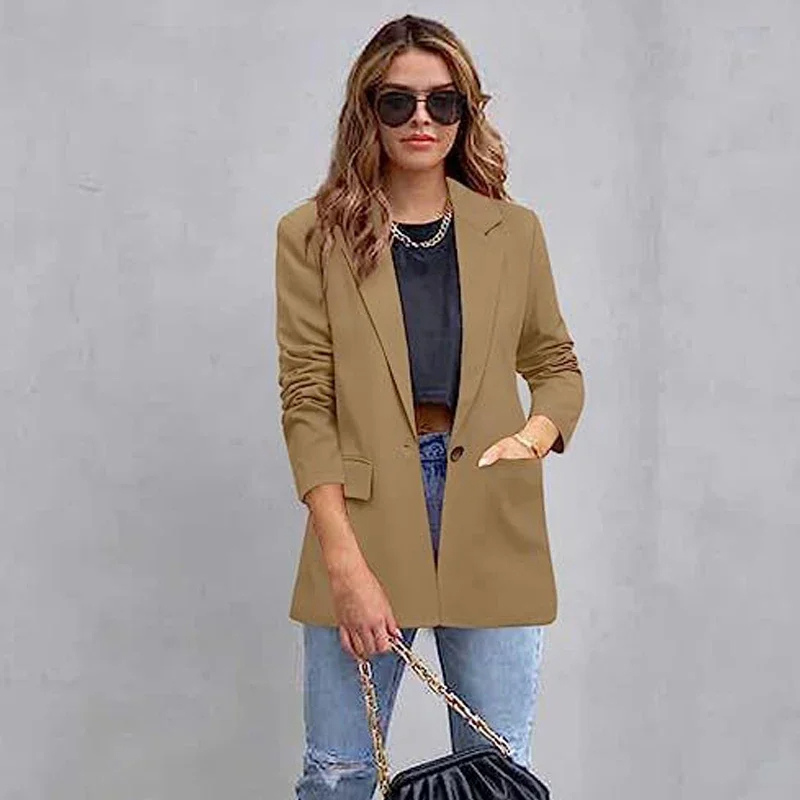 Valenzora | Long women's blazer with flap pockets and tailored cut