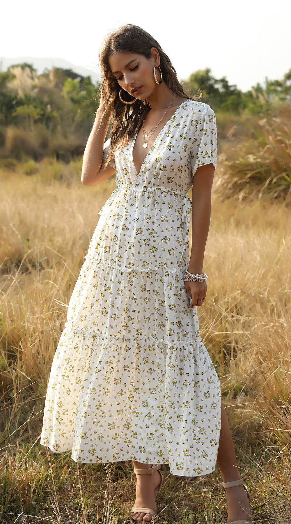Valenzora | Sommerliches florales Muster, Rüschen, Boho-Maxikleid