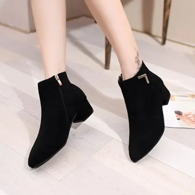 Valenzora | Ankle boots with pointed toe and side zipper, women's ankle boots