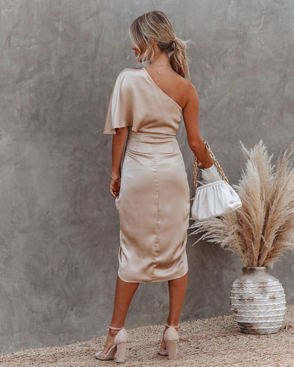 Valenzora | Sexiest one-eyed asymmetrical skirt dress women's evening dress