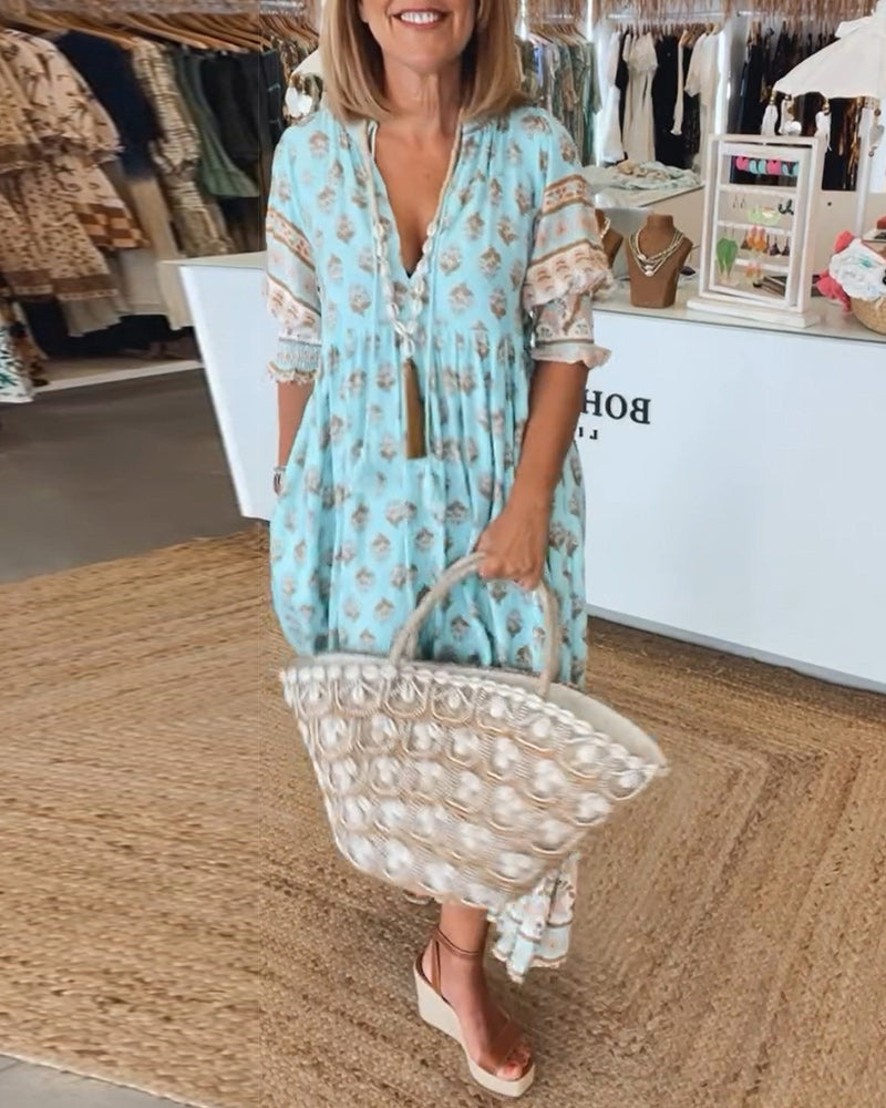 Valenzora | Casual printed dress with V-neck and half-length sleeves