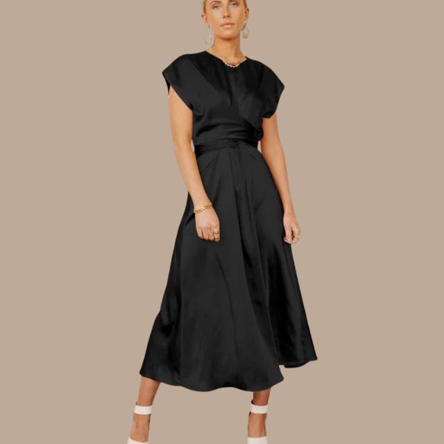 Valenzora | Wrap midi dress with cap sleeves