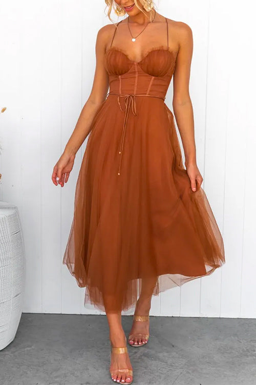 Valenzora | Rosiedress Tüll-Maxikleid mit schwingendem Rock und offener Rückenpartie