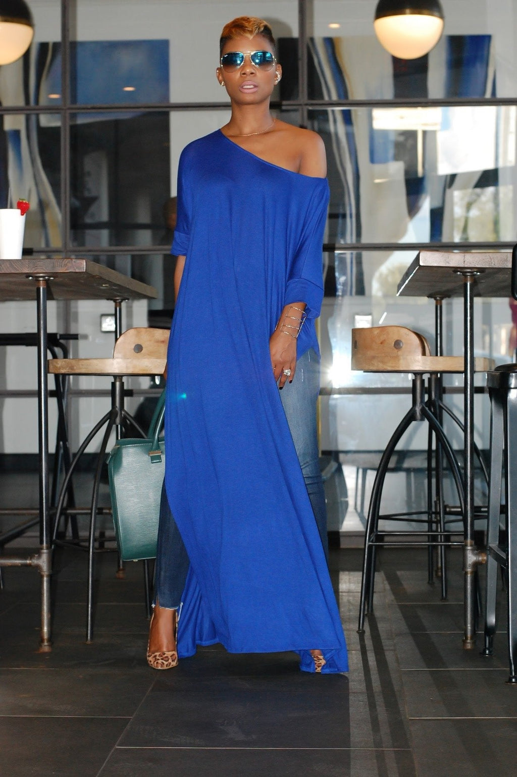 Valenzora | Solid color irregular sleeve dress