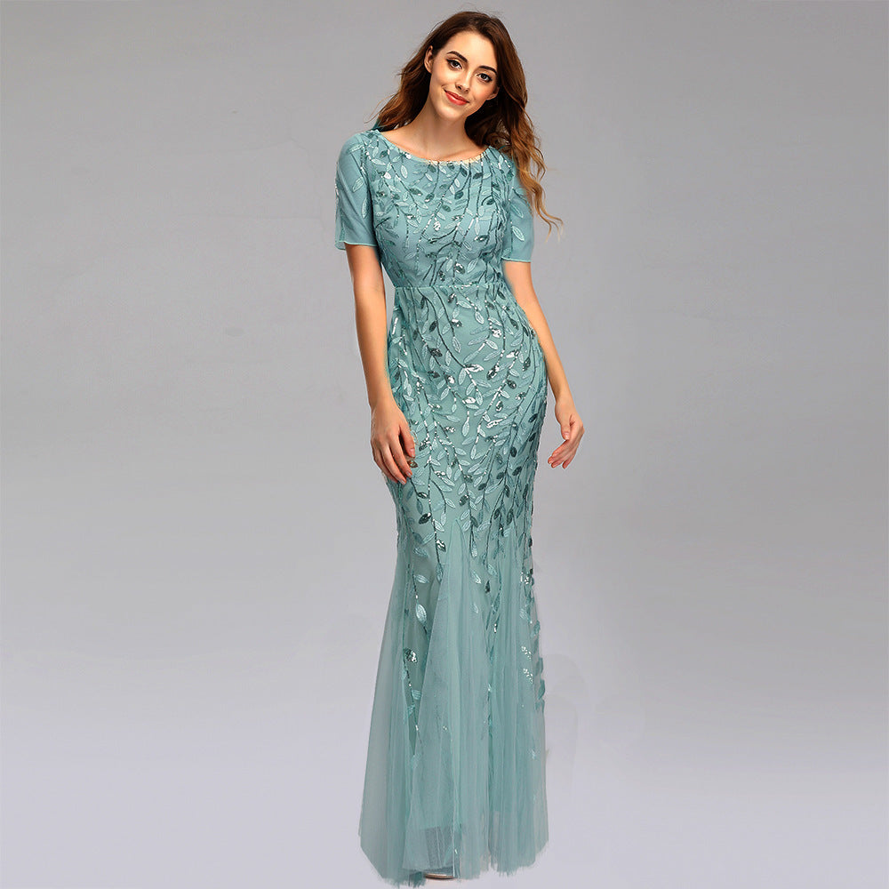 Valenzora | Elegantes Abendkleid in Gold