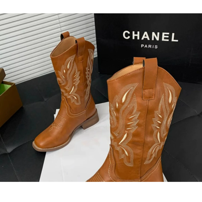 Valenzora | Western style boots for women with pointed toe and block heel, cowboy boots for women