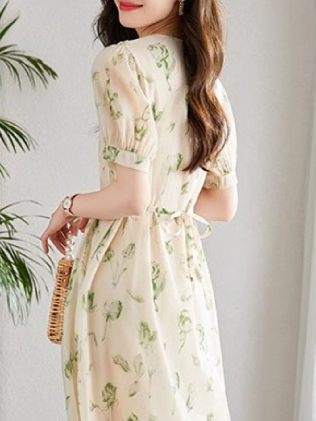 Valenzora | Temperament Chiffonkleid mit kurzen Ärmeln