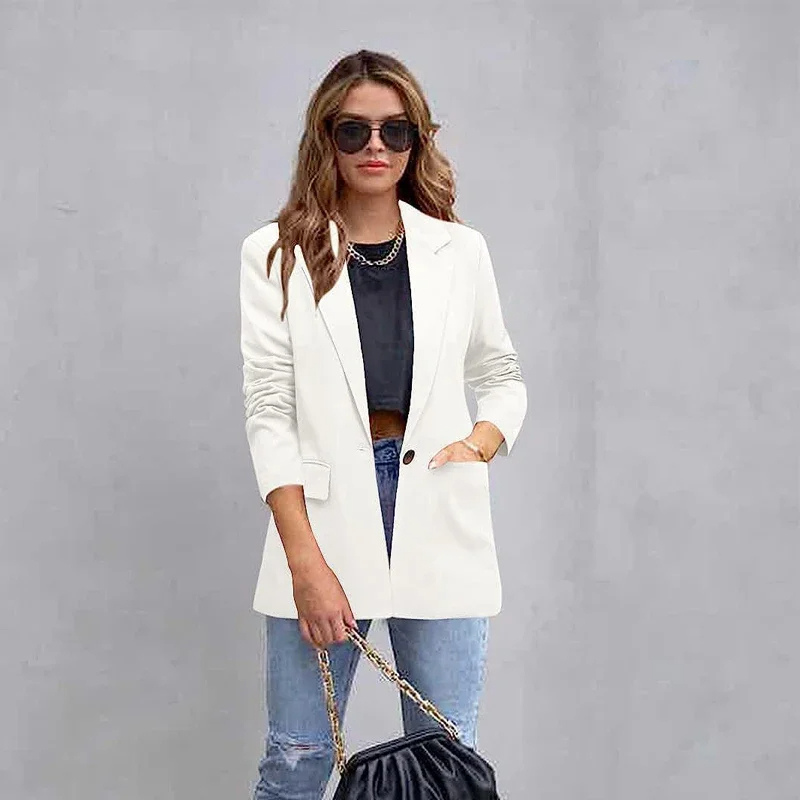 Valenzora | Long women's blazer with flap pockets and tailored cut