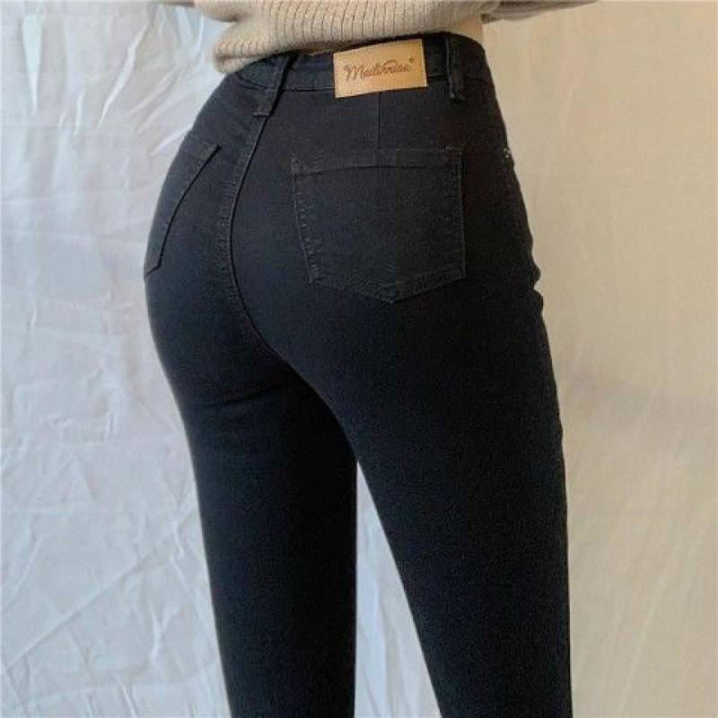 Valenzora - High-waisted denim trousers in a large size