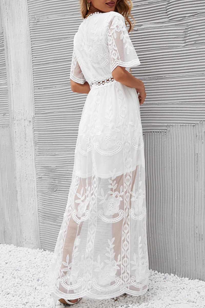 Valenzora | Casual einfarbiges Spitzenkleid mit V-Ausschnitt
