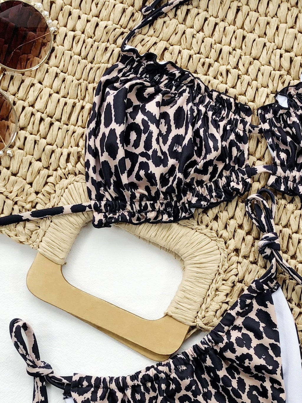 Valenzora | Ruffled halterneck bikini set