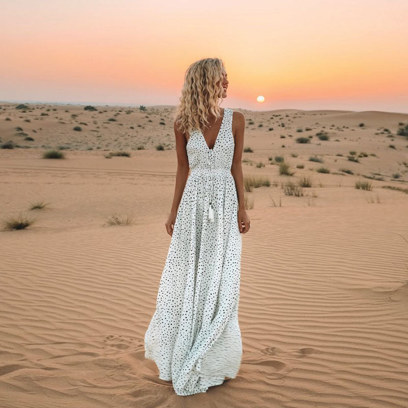 Valenzora | Böhmisches Patchwork-Kleid mit V-Ausschnitt und A-Linie in Tupfen