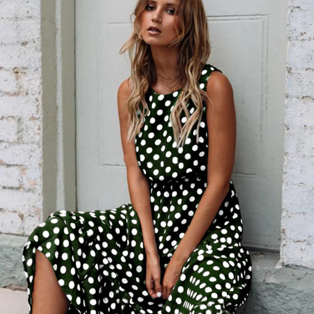 Valenzora | Elegant summer dress with polka dots