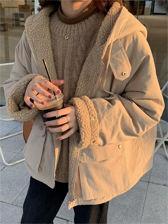 Valenzora | Solid Color Reversible Jacket with Hood and Zipper