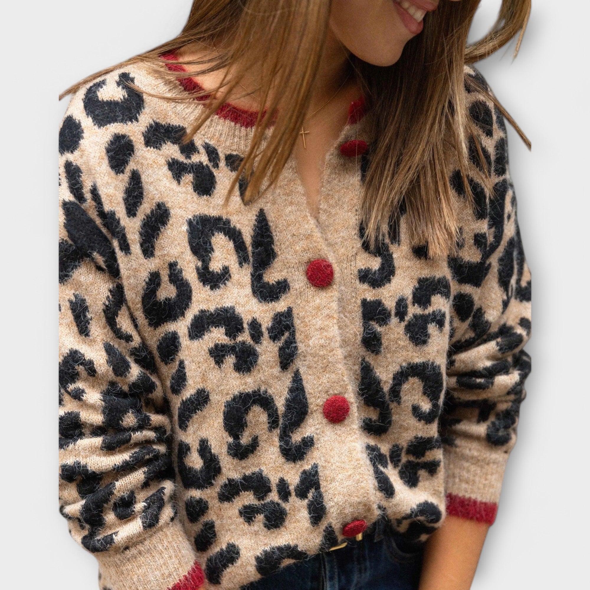 Valenzora | Strickjacke mit braunem Leopardenmuster