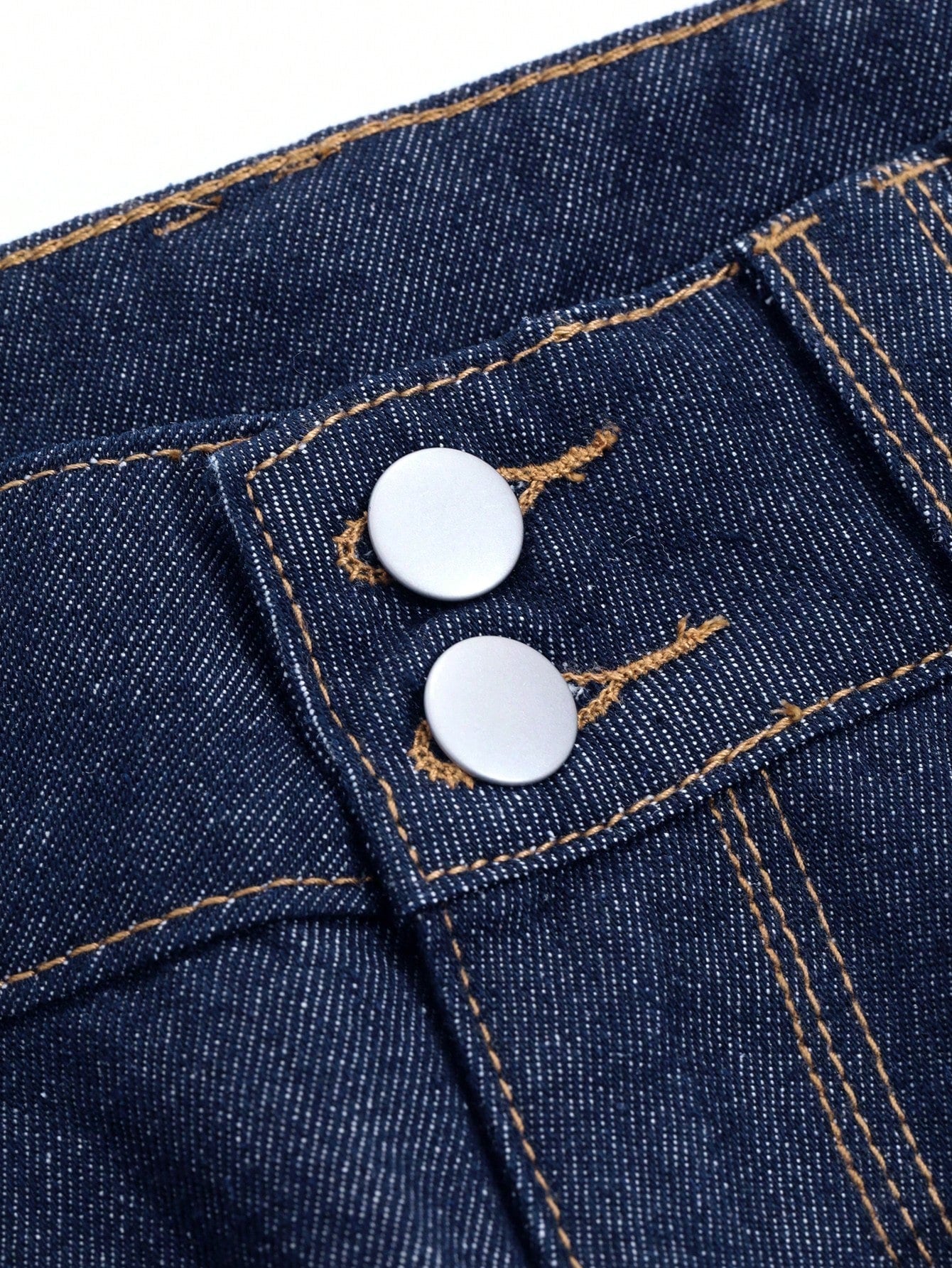 Valenzora | Vintage-style wide-leg jeans with button cuffs
